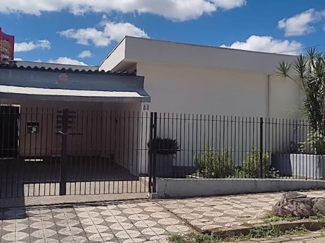 Foto do Casa - Casa com 3 dormitórios para alugar, 200 m² por R$ 1.800,00 - Centro - Sorocaba/SP | Ary Proenca Negócios Imobiliários Ltda