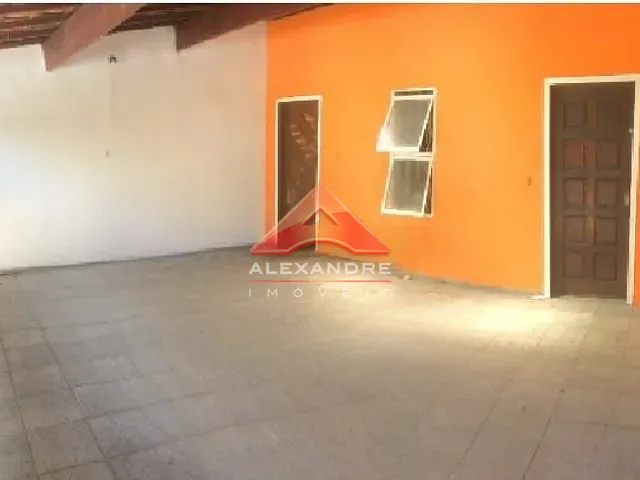 Casa 2 quartos e 1 banheiro, à venda, no bairro Parque Residencial Nova Caçapava em Caçapava