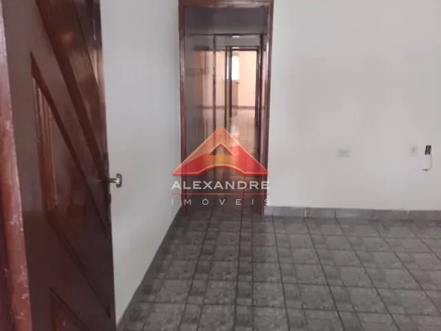 Casa 2 quartos e 1 banheiro, à venda, no bairro Parque Residencial Nova Caçapava em Caçapava
