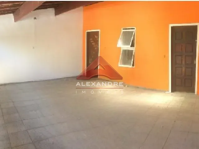 Casa 2 quartos e 1 banheiro, à venda, no bairro Parque Residencial Nova Caçapava em Caçapava