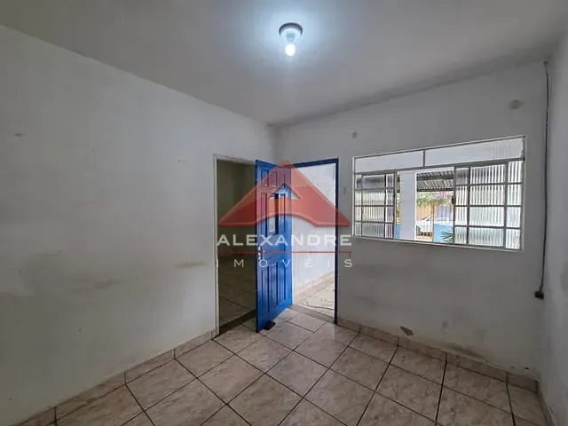 Casa 3 quartos e 1 banheiro, à venda, no bairro Jardim Valparaíba em São José dos Campos