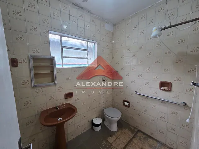 Casa 3 quartos e 1 banheiro, à venda, no bairro Jardim Valparaíba em São José dos Campos