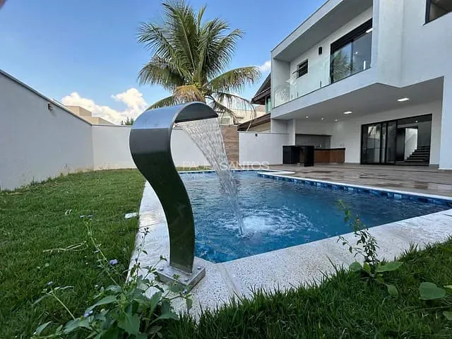 Casa com 300m² 3 quartos e 5 banheiros, à venda, no bairro Aparecidinha em Sorocaba