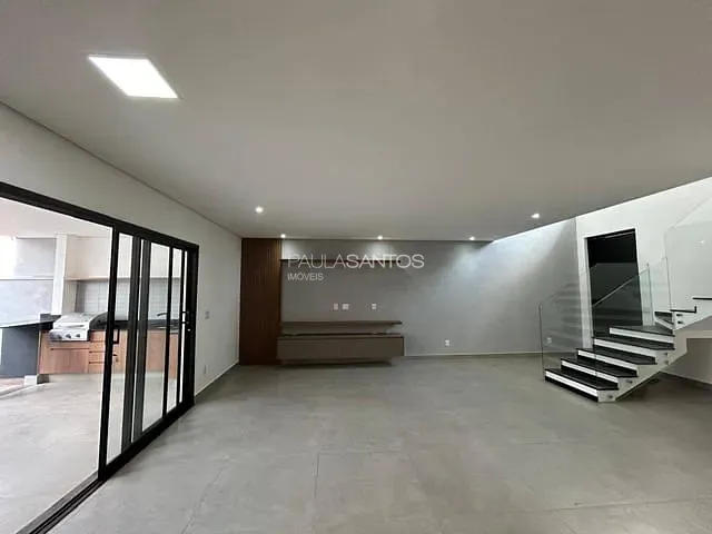 Casa com 300m² 3 quartos e 5 banheiros, à venda, no bairro Aparecidinha em Sorocaba