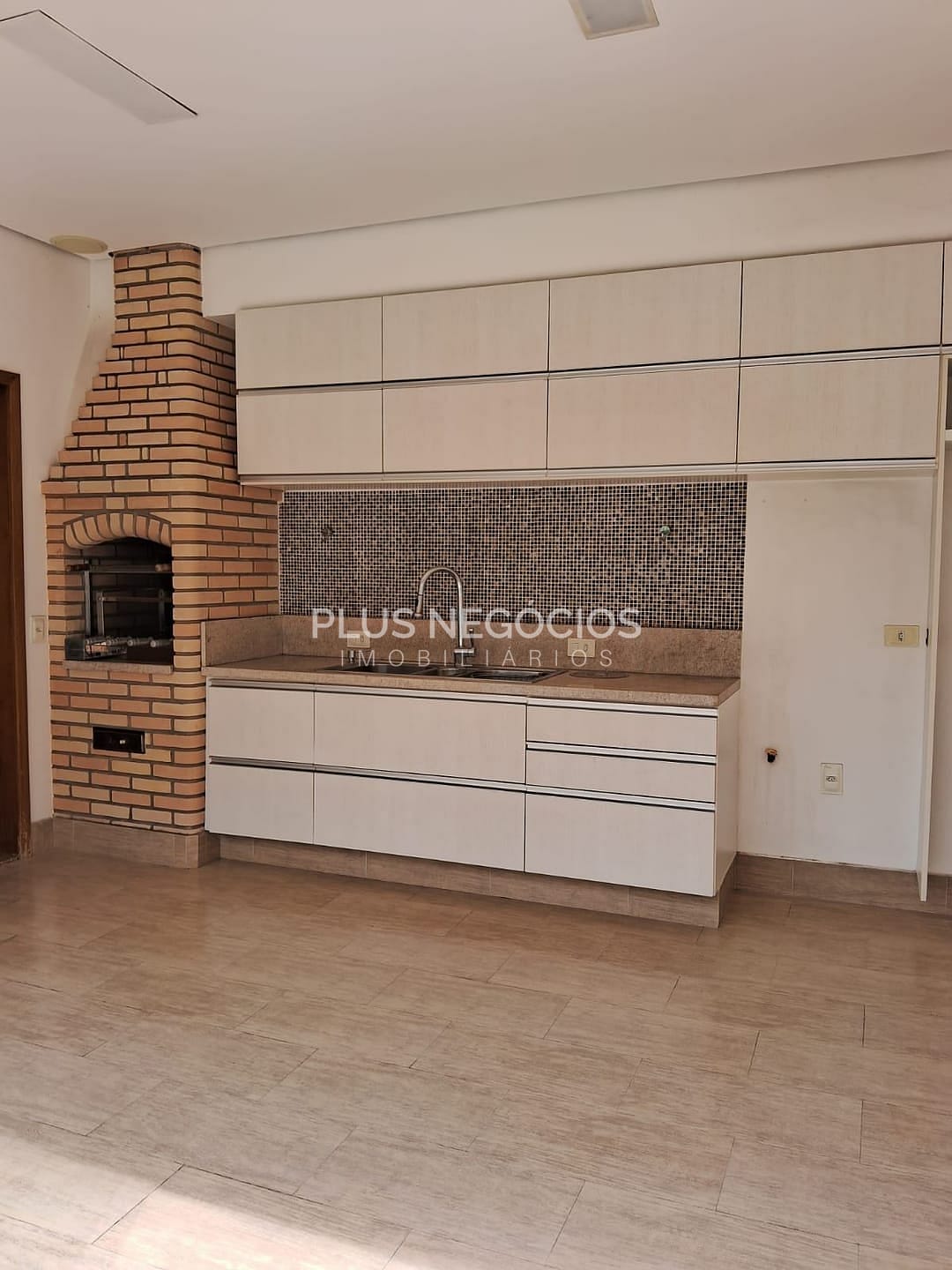 Casa à venda com 3 quartos, 222m² - Foto 15