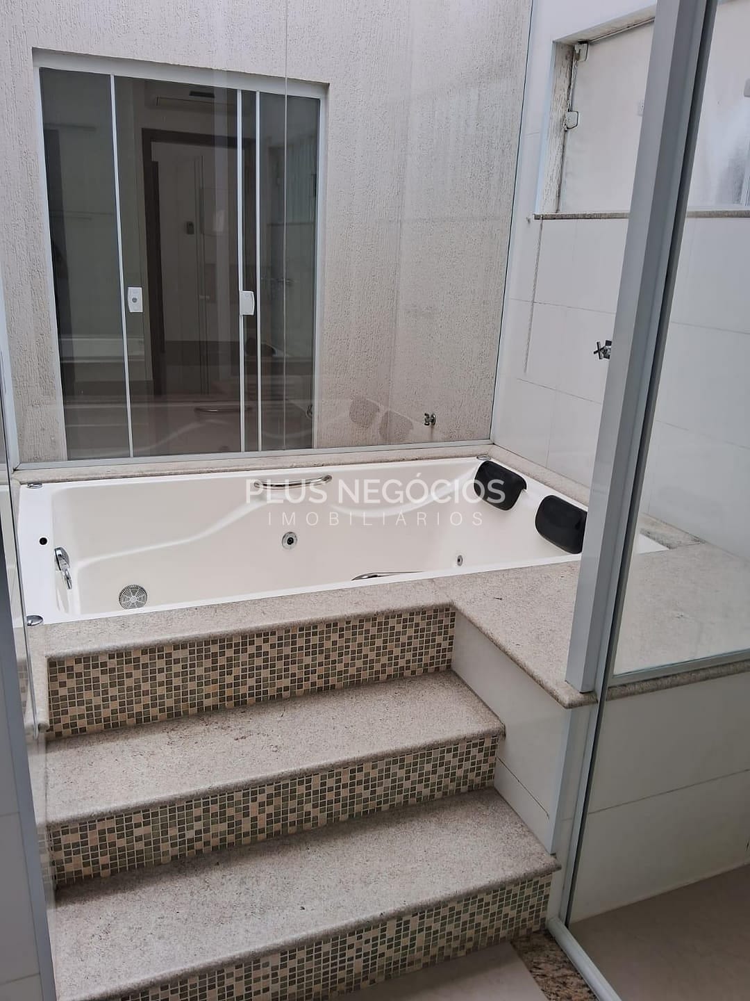 Casa à venda com 3 quartos, 222m² - Foto 10