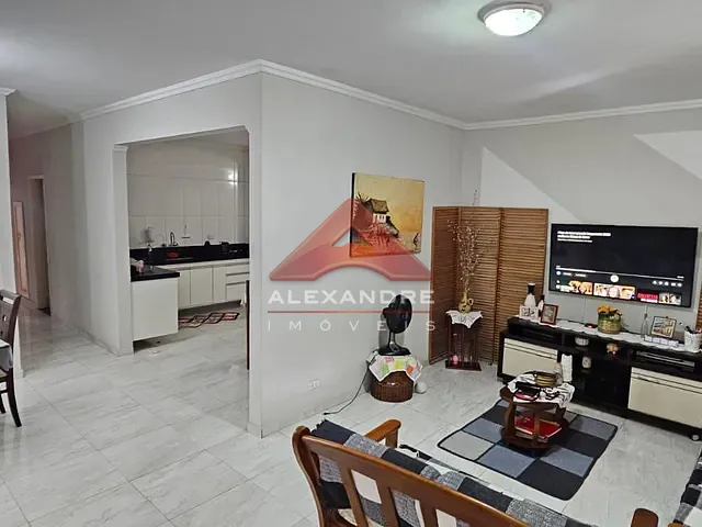 Casa 3 quartos e 2 banheiros, à venda, no bairro Jardim Ismênia em São José dos Campos