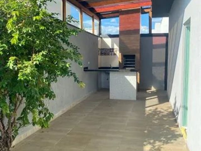 Casa com 250m² 3 quartos e 3 banheiros, à venda, no bairro Parque São Cristóvão em Taubaté