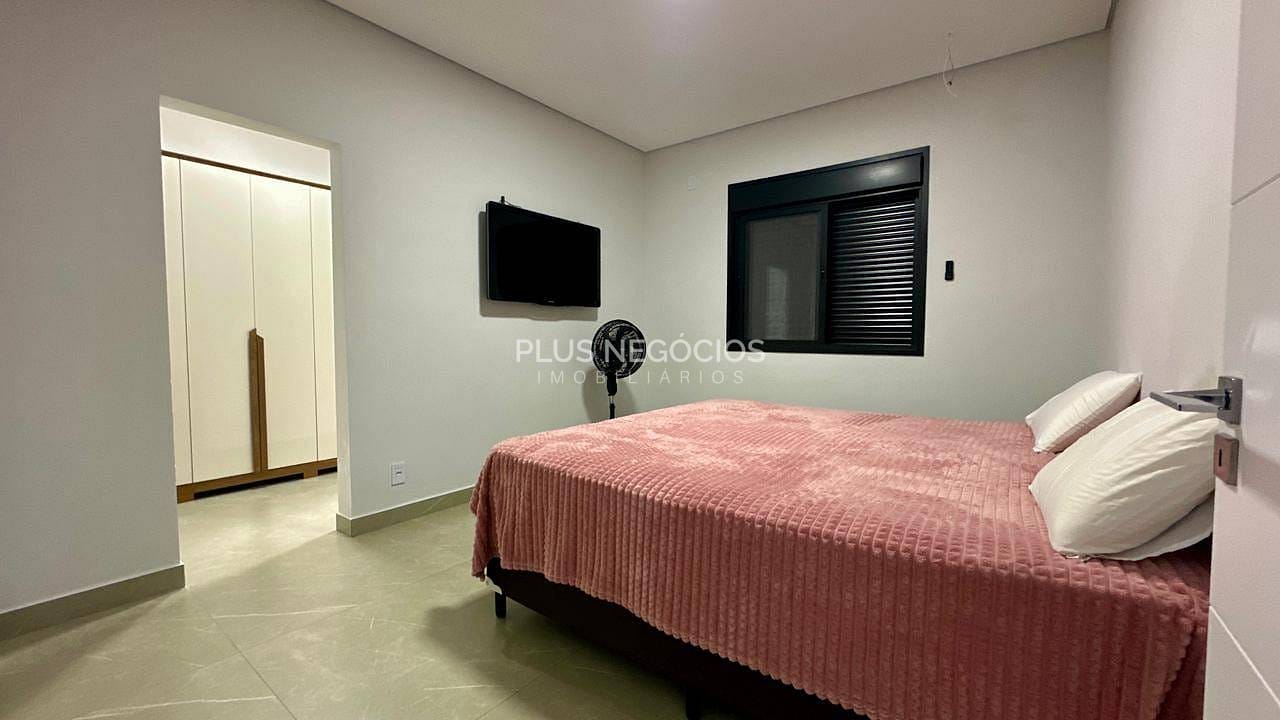 Casa, 4 quartos, 370 m² - Foto 12