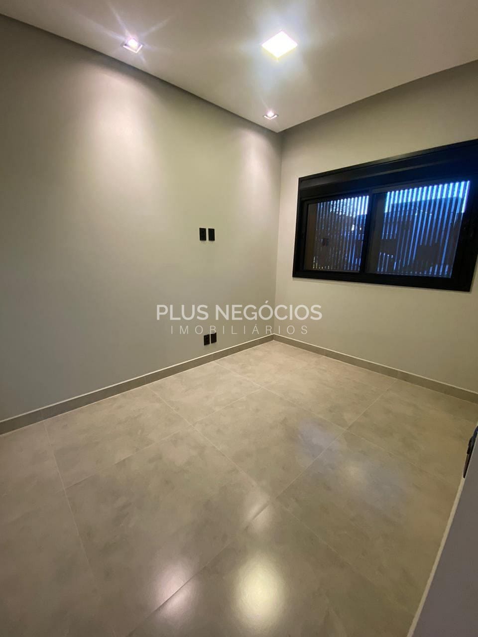 Casa à venda com 3 quartos, 184m² - Foto 9