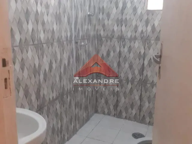 Casa 2 quartos e 1 banheiro, à venda, no bairro Jardim Santa Inês I em São José dos Campos
