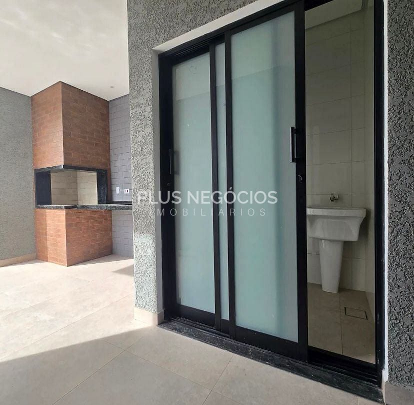 Casa à venda com 3 quartos, 184m² - Foto 4
