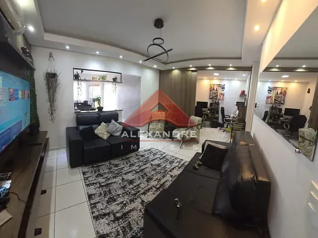 Casa 3 quartos e 1 banheiro, à venda, no bairro Eugênio de Mello em São José dos Campos