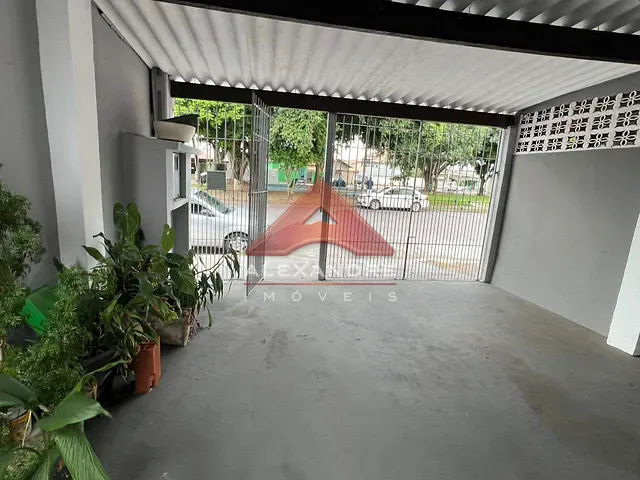 Casa 2 quartos e 2 banheiros, à venda, no bairro Jardim Santa Inês I em São José dos Campos