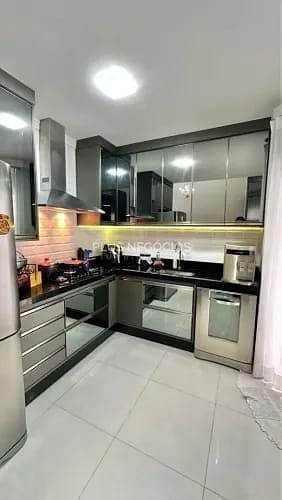 Casa à venda e aluguel com 3 quartos, 142m² - Foto 3