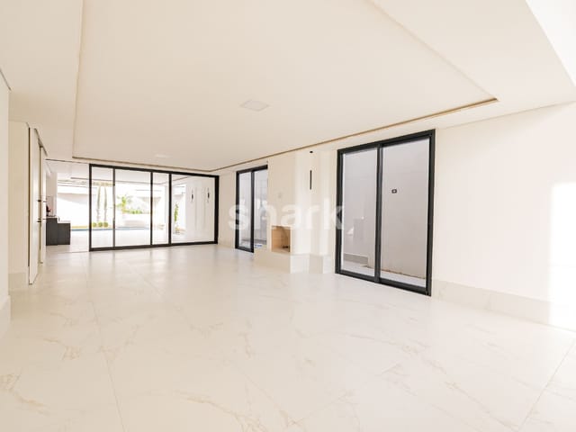 Casa com 440m² 4 quartos e 6 banheiros, à venda, no bairro Cidade Tamboré em Santana de Parnaíba