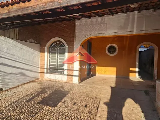 Casa 3 quartos e 2 banheiros, à venda, no bairro Jardim Alvorada em São José dos Campos