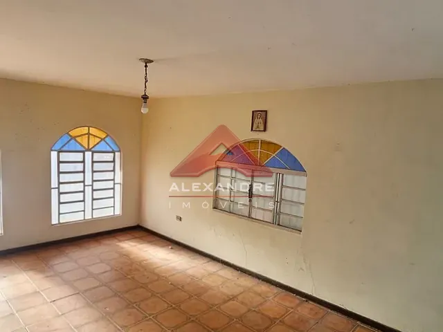Casa 3 quartos e 2 banheiros, à venda, no bairro Jardim Alvorada em São José dos Campos