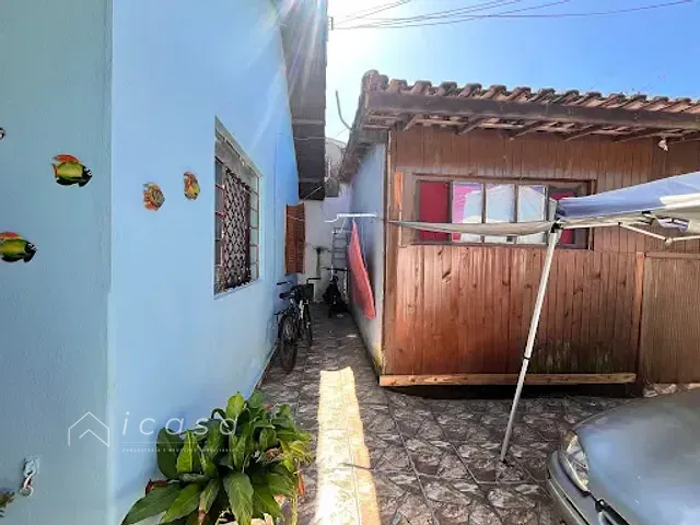 Casa com 252m² 2 quartos e 1 banheiro, à venda, no bairro Perequê-Açu em Ubatuba