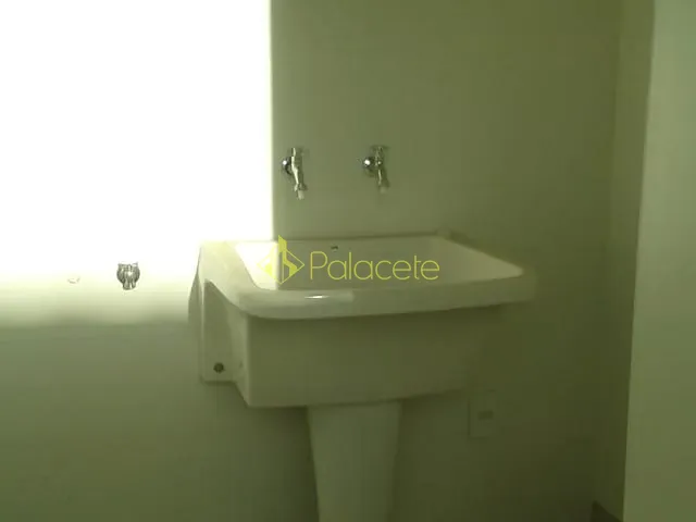 Casa com 790m² 4 quartos e 1 banheiro, à venda ou para alugar, no bairro Condominio Residencial Real Ville em Pindamonhangaba