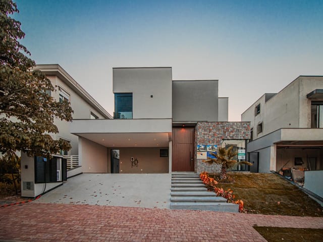 Casa com 420m² 4 quartos e 6 banheiros, à venda, no bairro Alphaville em Santana de Parnaíba
