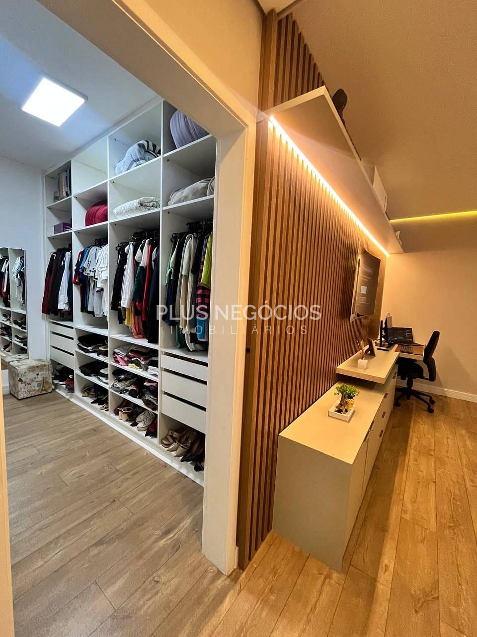 Casa à venda com 3 quartos, 260m² - Foto 32