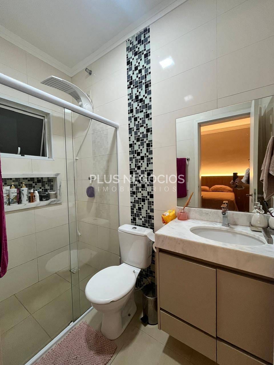 Casa à venda com 3 quartos, 260m² - Foto 8