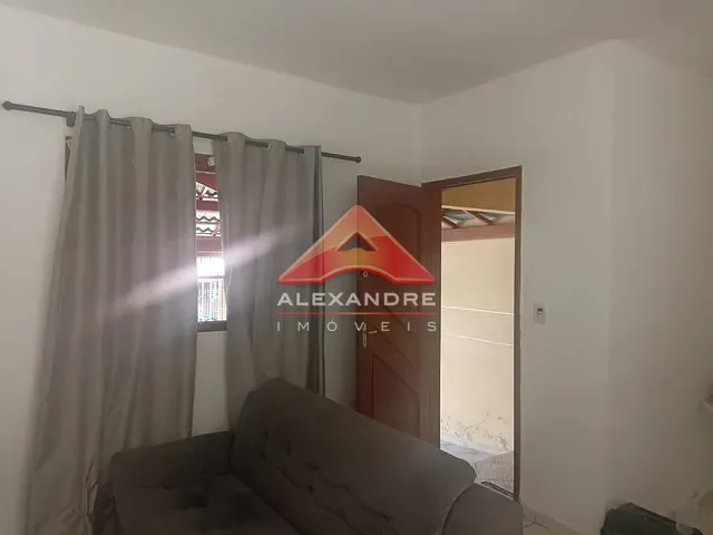 Casa 2 quartos e 1 banheiro, à venda, no bairro Bosque dos Eucaliptos em São José dos Campos