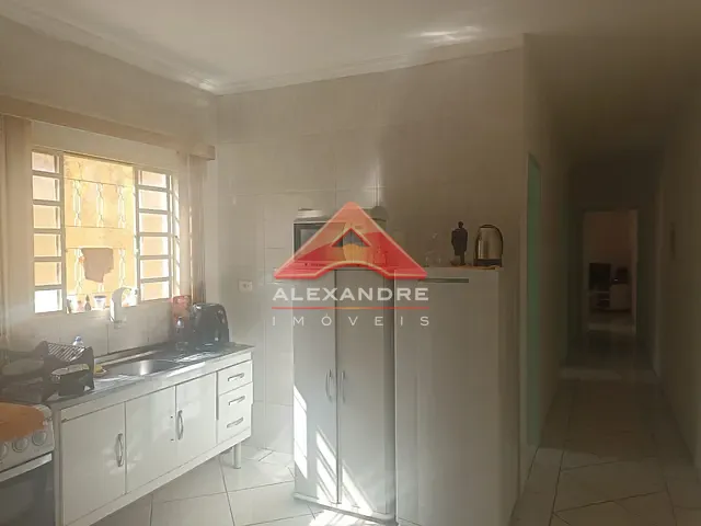 Casa 2 quartos e 1 banheiro, à venda, no bairro Bosque dos Eucaliptos em São José dos Campos