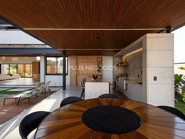 Casa com 530m² 4 quartos e 6 banheiros, à venda, no bairro Jardim Residencial Saint Patrick em Sorocaba