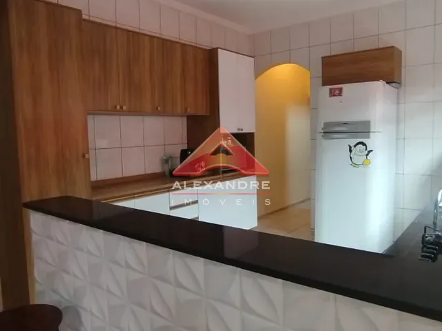 Casa com 138m² 4 quartos e 3 banheiros, à venda, no bairro Jardim Itapoã em São José dos Campos