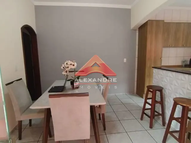 Casa com 138m² 4 quartos e 3 banheiros, à venda, no bairro Jardim Itapoã em São José dos Campos