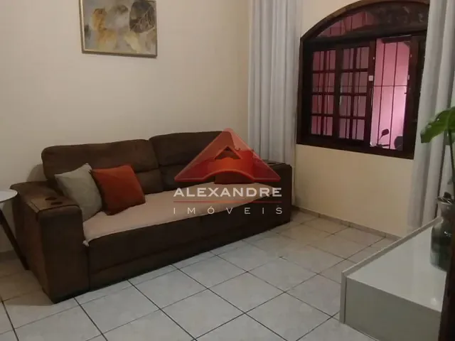 Casa com 138m² 4 quartos e 3 banheiros, à venda, no bairro Jardim Itapoã em São José dos Campos