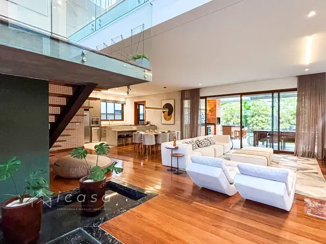 Casa com 450m² 6 quartos e 6 banheiros, à venda, no bairro Jardim do Golfe em São José dos Campos