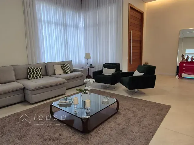 Casa com 601m² 3 quartos e 4 banheiros, à venda, no bairro Urbanova em São José dos Campos