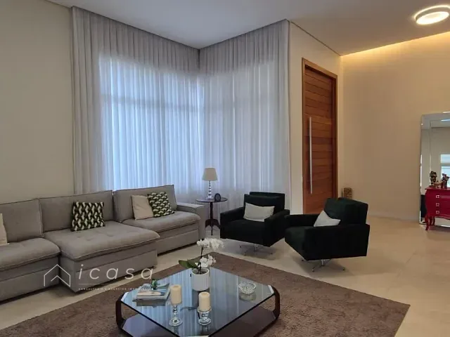 Casa com 601m² 3 quartos e 4 banheiros, à venda, no bairro Urbanova em São José dos Campos