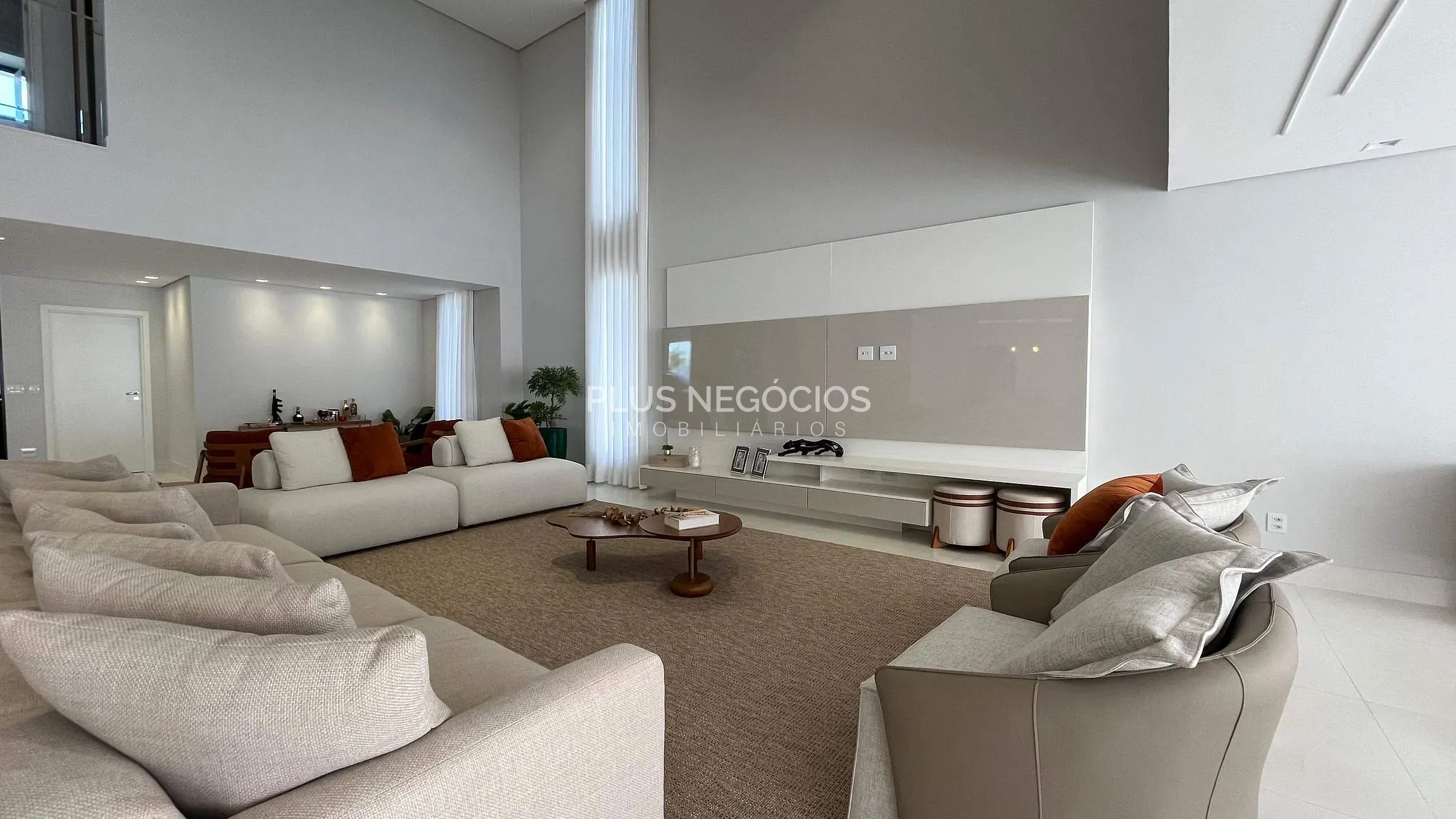 Casa, 4 quartos, 434 m² - Foto 1