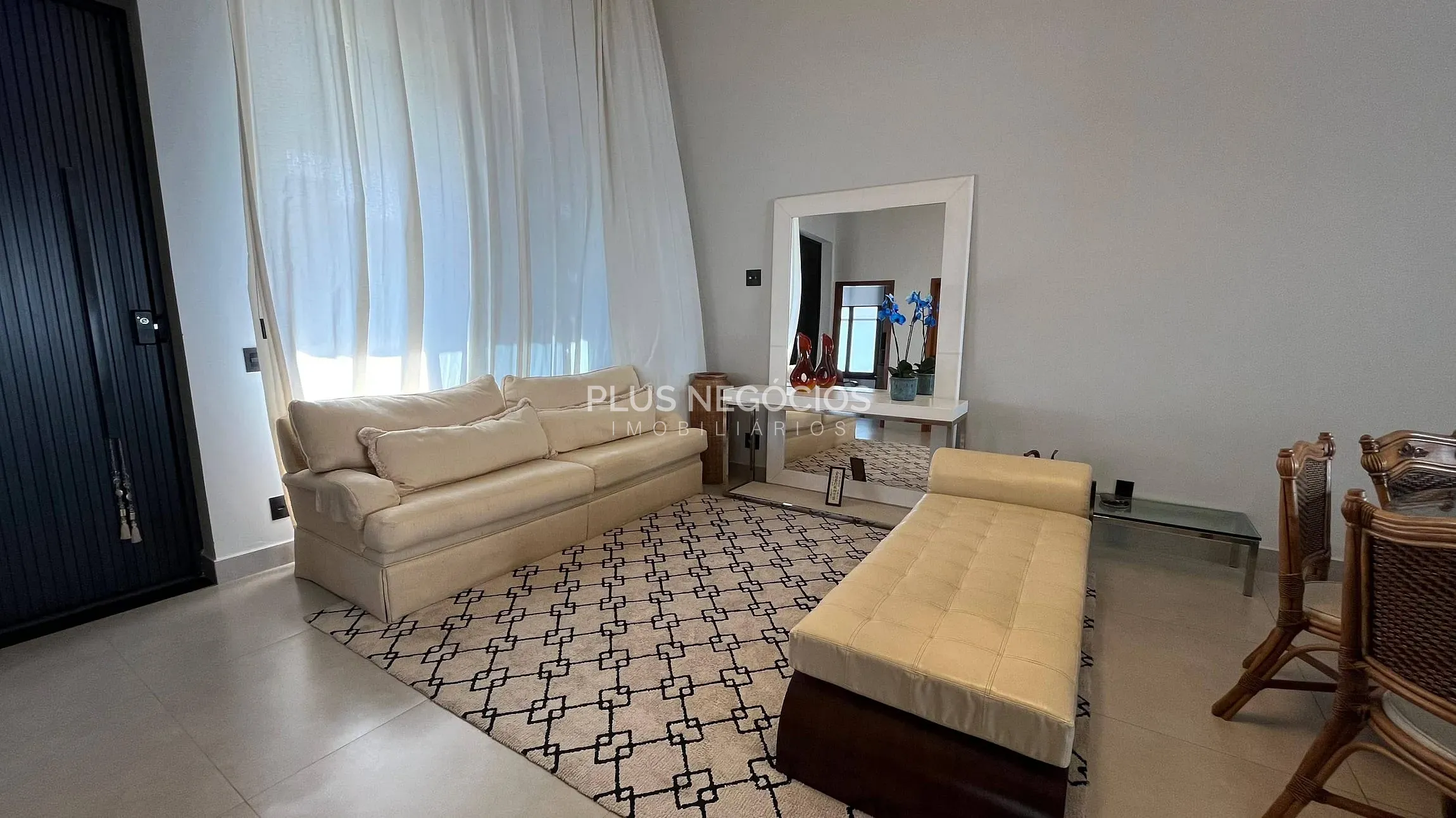 Casa, 3 quartos, 246 m² - Foto 2