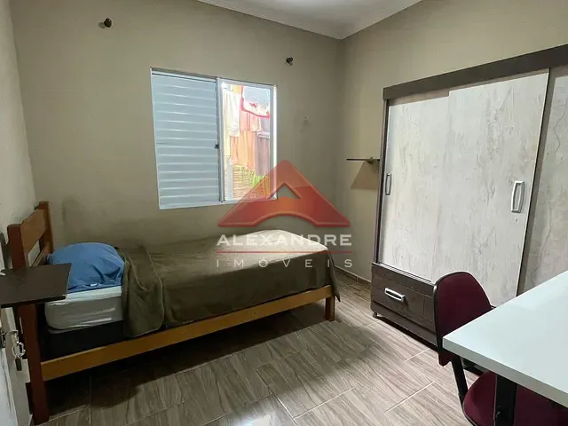 Casa 3 quartos e 1 banheiro, à venda, no bairro Jardim São Jorge em São José dos Campos