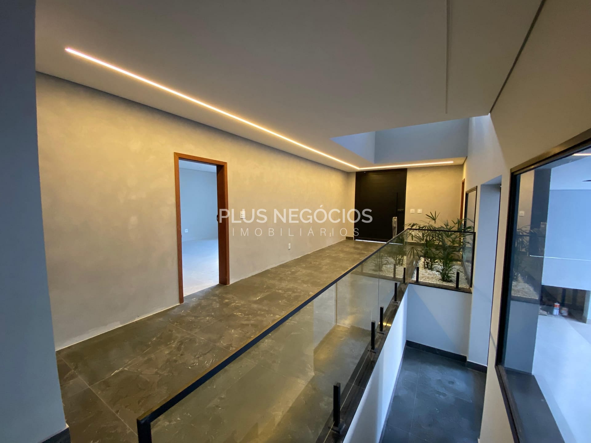 Casa à venda com 3 quartos, 680m² - Foto 3