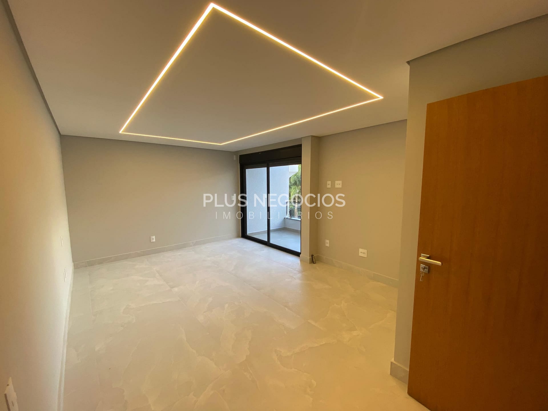 Casa à venda com 3 quartos, 680m² - Foto 12