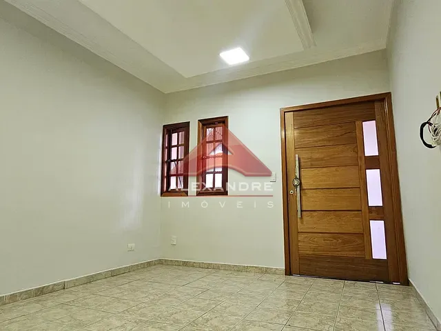 Casa 3 quartos e 2 banheiros, à venda, no bairro Monte Castelo em São José dos Campos