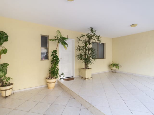 Foto do Casa - Casa no condomínio Condomínio Villas de São Francisco para venda com 3 quartos, sendo 1 suíte , 220m² | Lares e Andares Imóveis