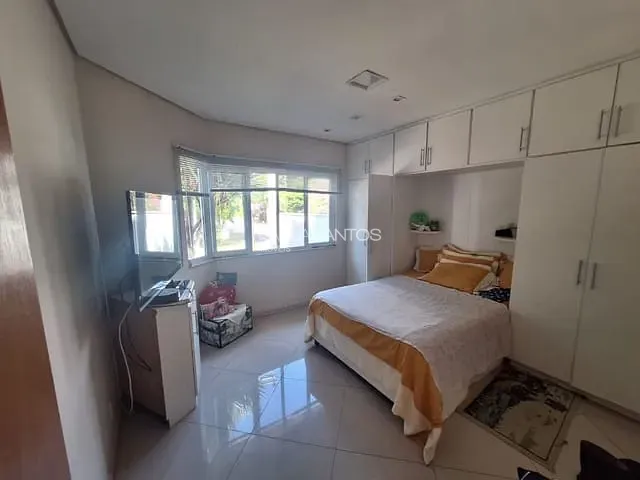 Casa 3 quartos e 5 banheiros, à venda, no bairro Aparecidinha em Sorocaba