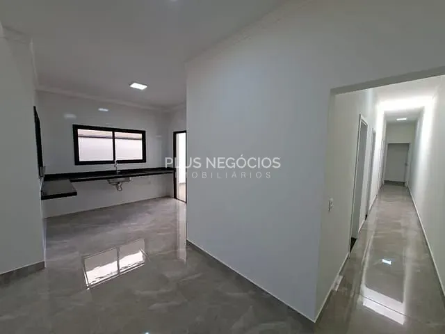 Casa com 200m² 3 quartos e 2 banheiros, à venda, no bairro Wanel Ville em Sorocaba