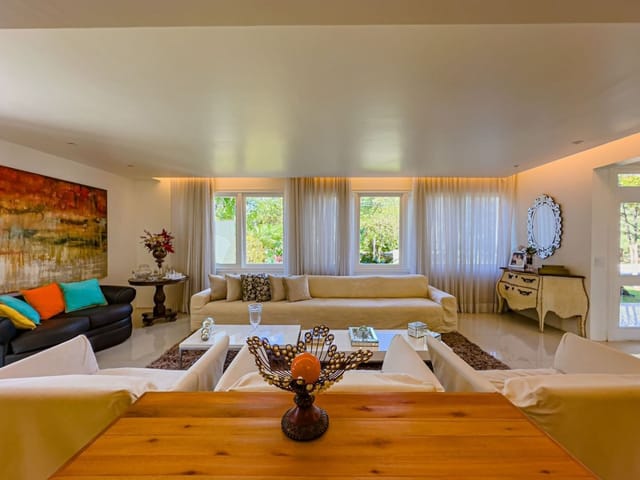 Casa com 500m² 4 quartos e 6 banheiros, à venda, no bairro Alphaville em Santana de Parnaíba