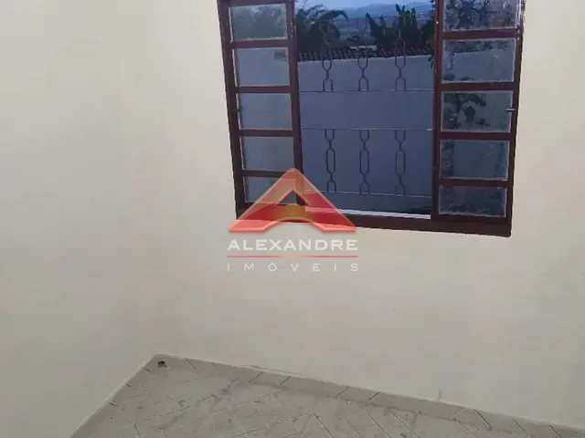 Casa 2 quartos e 1 banheiro, à venda, no bairro Centro em São José dos Campos