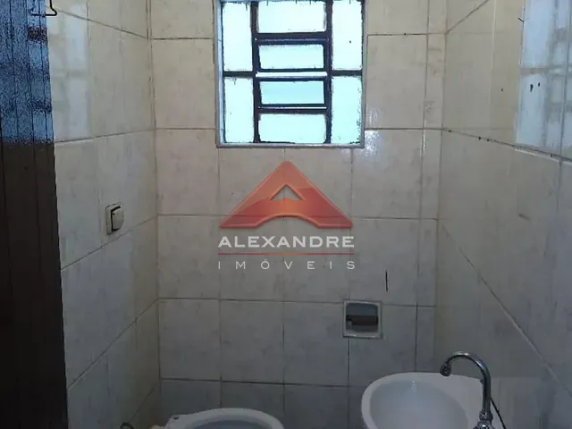 Casa 2 quartos e 1 banheiro, à venda, no bairro Centro em São José dos Campos