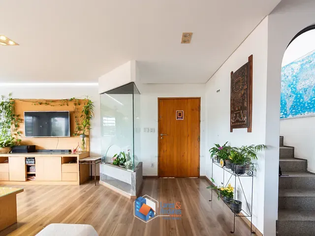 Casa com 447m² 4 quartos e 5 banheiros, à venda, no bairro Pacaembu em São Paulo