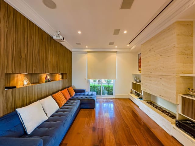 Casa com 530m² 4 quartos e 6 banheiros, à venda, no bairro Alphaville em Santana de Parnaíba